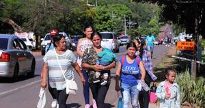 La Nación / Aumenta la cantidad de feligreses en Caacupé por la fiesta mariana