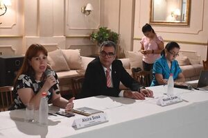 Exigen al MEC que libere uso de materiales con enfoque de derechos, prohibidos por Riera - Nacionales - ABC Color