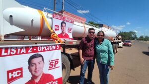 Precandidato a concejal departamental dona tanque de agua