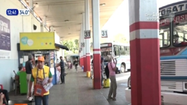Prevén flujo importante de viajeros en la Terminal de Ómnibus de Asunción - Noticias Paraguay