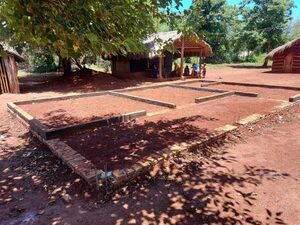Avanza la construcción de 40 viviendas para familias de la Comunidad Indígena Mbya