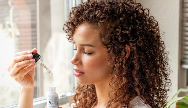 Los 5 ingredientes que deberías evitar si tenes rizos