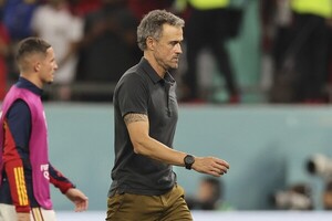 Diario HOY | "La próxima semana hablaremos", dice Luis Enrique sobre su futuro