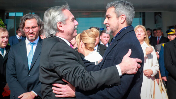 Abdo y Fernández acuerdan construcción del puente Pilar-Puerto Cano - trece