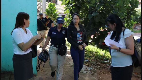 Dieron prisión domiciliaria a empleada de exfiscal encontrado muerto