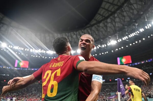 Pepe, el jugador más veterano en marcar en eliminatorias del Mundial - Fútbol Internacional - ABC Color