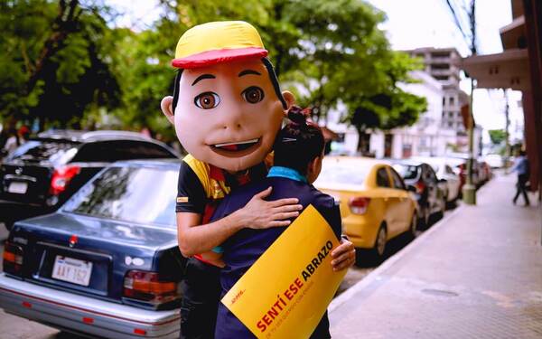 Abrazo de fin de año: Empresa logística ofrece 41 envíos de courier gratis •