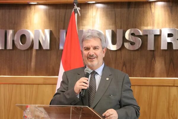 UIP pide renuncia al ministro Antonio Fretes - Economía - ABC Color
