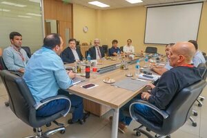 Euclides promete a supermercadistas mayor combate al contrabando - Política - ABC Color