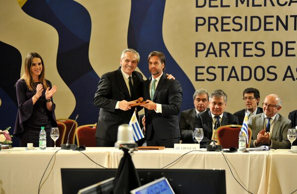 Uruguay y Argentina apelan a resolver tensiones y asimetrías dentro del Mercosur - Revista PLUS