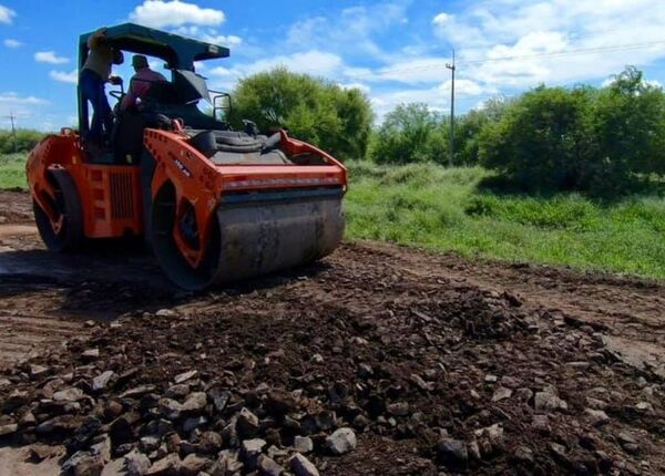 Presidente Hayes: Obras Públicas invertirá para mejorar la transitabilidad de zonas críticas