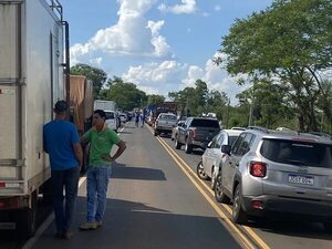 Reportan extensos cierres de ruta en distintos puntos del país  - Nacionales - ABC Color
