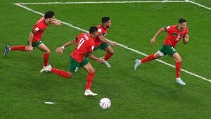 Achraf Hakimi: De la foto viral con su mamá a cobrar un penal a lo Panenka