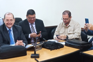 Condenan a exministros de HC: Francisco de Vargas a 3 años y Rojas a 4 años de cárcel - Megacadena — Últimas Noticias de Paraguay
