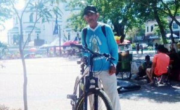 Hombre de 70 años pedaleó más de 340 kilómetros para llegar a la Villa Serrana - Noticiero Paraguay