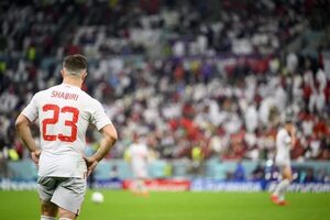 Shaqiri: “En nombre del equipo, pido disculpas a los aficionados” - Fútbol Internacional - ABC Color