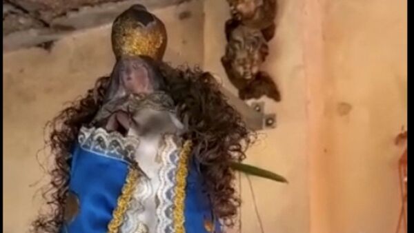 Imagen de la Virgen de Caacupé quedó intacta tras incendio