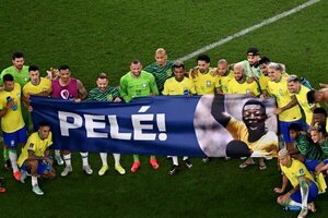 Pelé, “mejora progresiva” en su salud - Fútbol Internacional - ABC Color