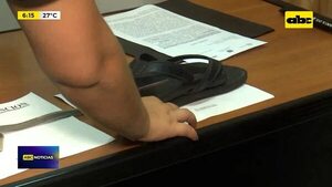 Pilló a ladrón por las zapatillas que robó   - ABC Noticias - ABC Color