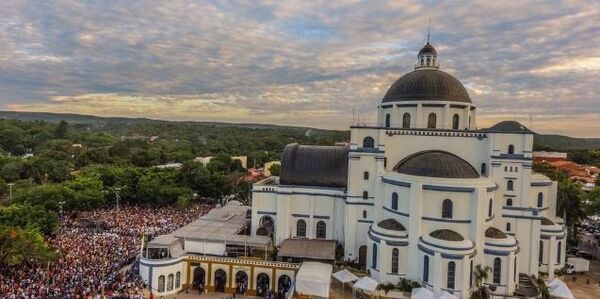 Defender la vida y la familia tradicional, fue el pedido de la Iglesia en el novenario de Caacupé