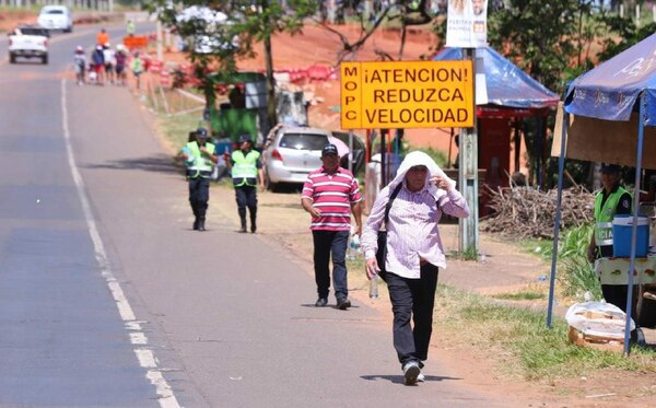 Diario HOY | Ampollas en los pies, dolor de cabeza e hipertensión: casos más atendidos en Caacupé