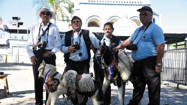 Caacupé: Una vida dedicada a la fotografía popular