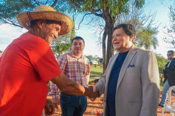 Acevedo promete a campesinos terminar con su discriminación y desigualdad - ADN Digital