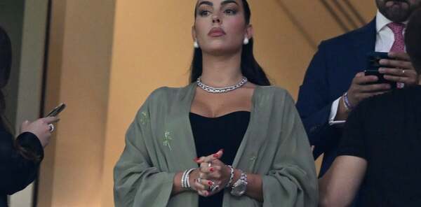 Georgina Rodríguez reacciona en redes ante la suplencia de Cristiano Ronaldo - trece