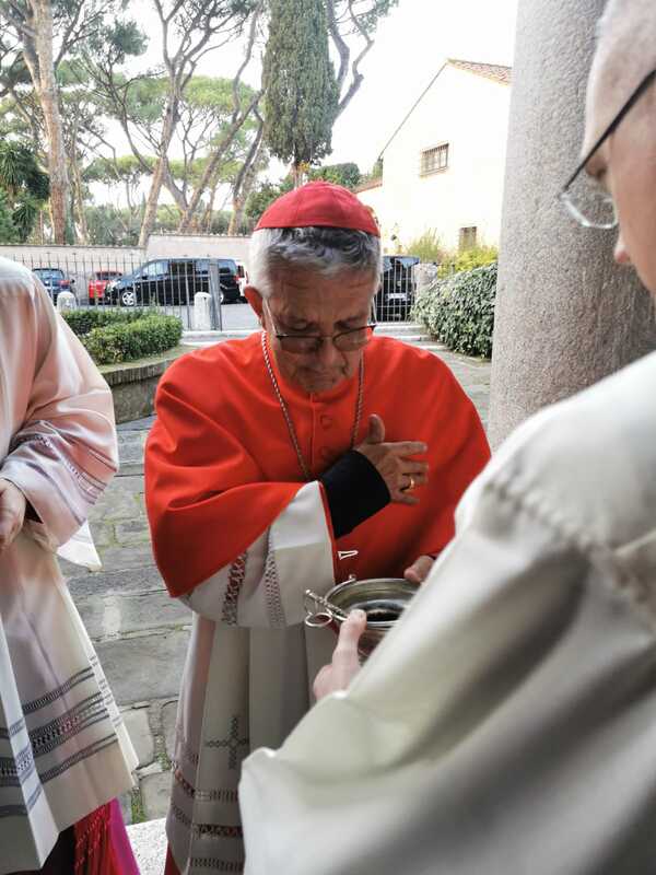 Roma: Adalberto Martínez recibió Título Cardenalicio y tomó posesión de basílica - Unicanal