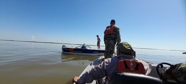 Diario HOY | Veda Pesquera: sorprenden a dos argentinos pescando hacia el lado paraguayo