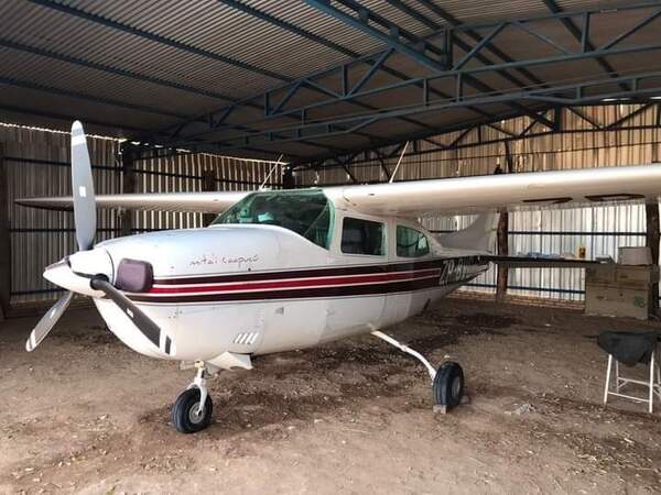 POLICÍA DE ITAPÚA SOSPECHOSO DE ESTAR INVOLUCRADO EN ROBO DE AVIONETA