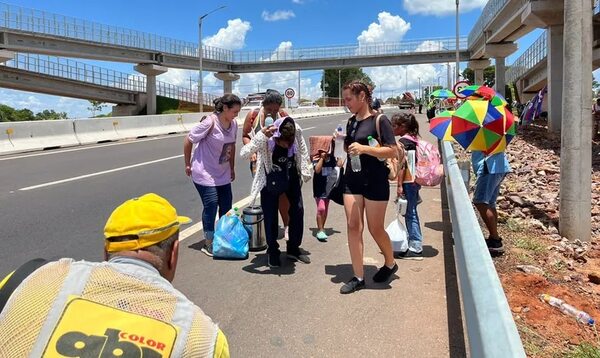 Policía recomienda no guardar celulares y billeteras en bolsillos traseros - Nacionales - ABC Color