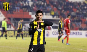 Marcelo González quedó libre de Guaraní y jugaría en el exterior