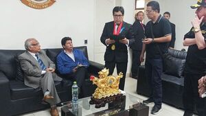 Gobierno paraguayo preocupado por situación en Perú
