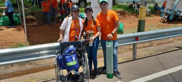 Caacupé: docentes jubiladas y otros voluntarios asistieron a peregrinos - Nacionales - ABC Color