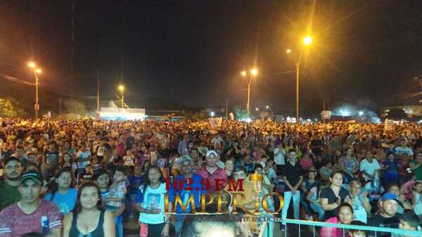 Multitudinaria concurrencia en serenata a la Virgen de Caacupé - Radio Imperio