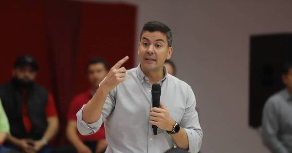 La Nación / No cuidar a los docentes es no apostar al futuro, afirma Peña