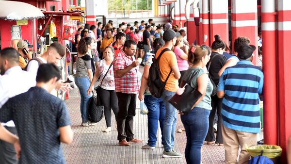 Tras dos años, retorna el gran éxodo de fieles desde Terminal