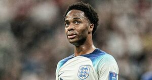 Sterling regresa a la Selección de Inglaterra antes del duelo con Francia