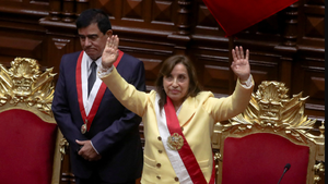 Nueva presidenta de Perú busca formar gobierno tras destitución de Castillo