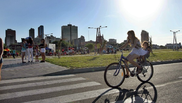 Anuncian altas temperaturas y chaparrones para el feriado