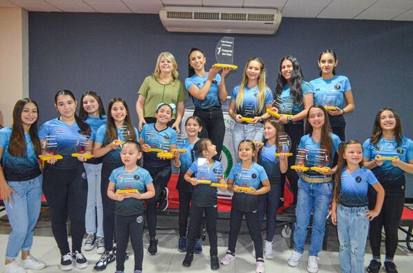 Diario HOY | Ruedarte es campeón del Regional de Patinaje Artístico