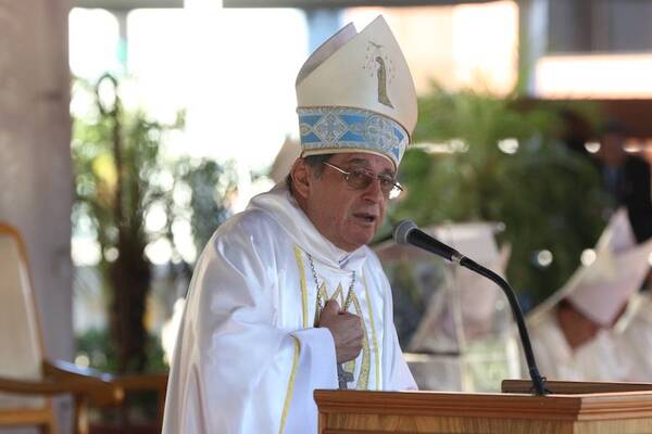 Obispo de Caacupé sostiene que la conformación de la familia es varón, mujer e hijos - PDS RADIO