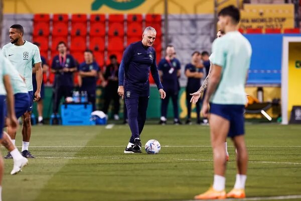 Tite ultima detalles y Alex Sandro repite con el grupo - Fútbol Internacional - ABC Color