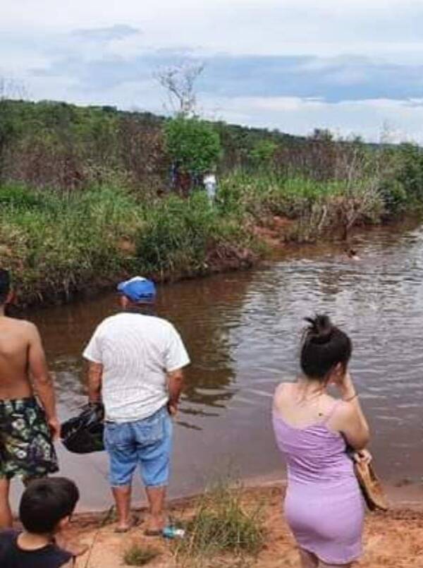 ¡Terrible! Dos hermanitos de ocho y once años mueren ahogados en un arroyo