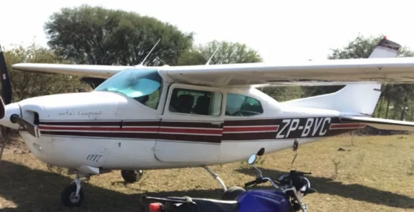 Diario HOY | Detienen a tres personas por el robo de una avioneta, uno es un policía