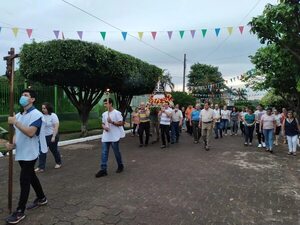 Colorida procesión de la Virgen de Caacupé en Ciudad del Este - ABC en el Este - ABC Color