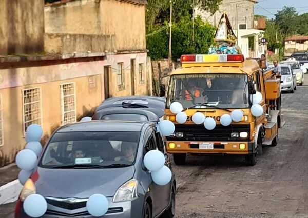 Pilarenses celebraron con misa, procesión y almuerzo el Día de la Virgen de Caacupé - Nacionales - ABC Color