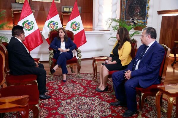 Continúan negociaciones para formar un nuevo gobierno en Perú y crecen las protestas - .::Agencia IP::.