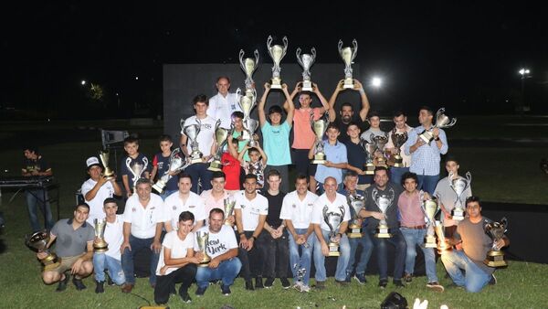Karting: Fiesta y alegría en la pista